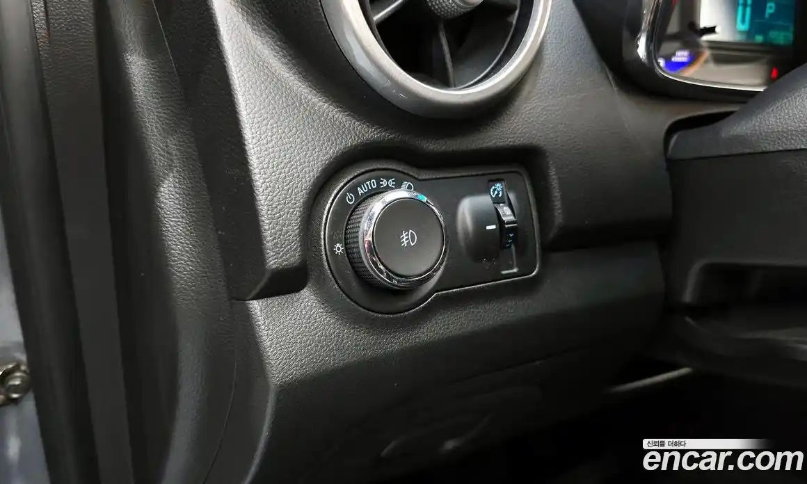 Chevrolet Trax 2014 1.4 гидро в Москве № 1687840, фото 17