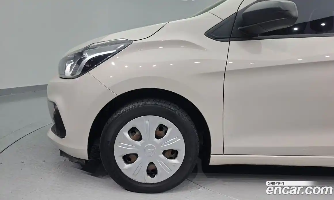 Chevrolet Spark 2016 1.0 гидро в Москве, фото 4