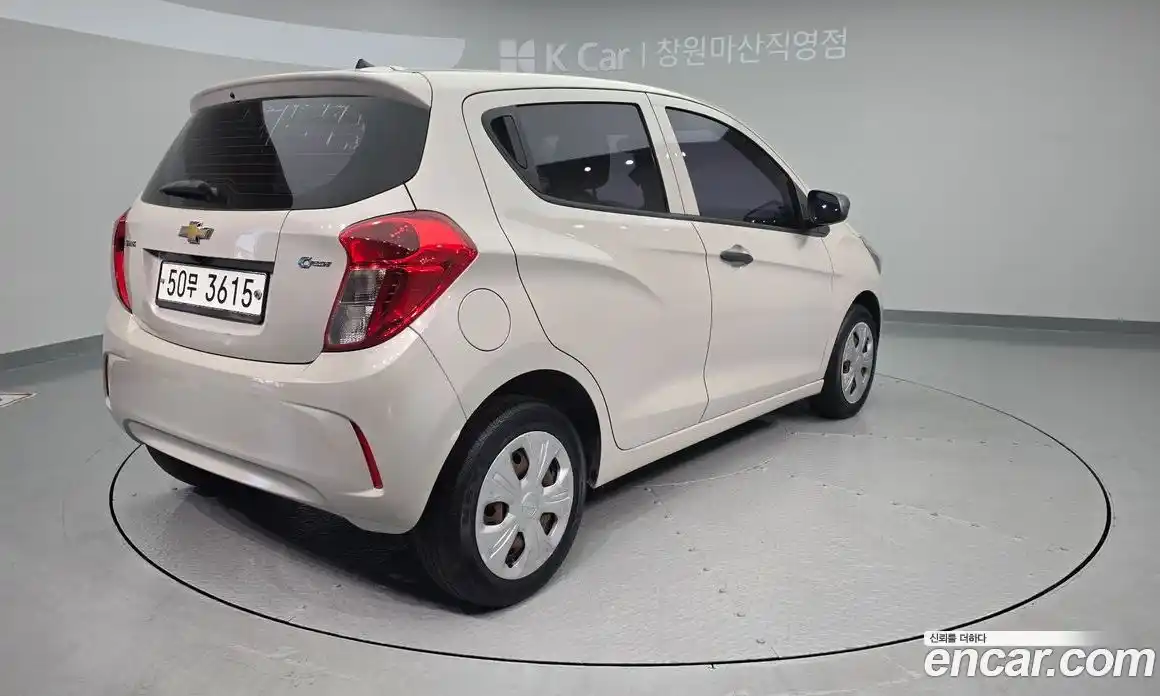 Chevrolet Spark 2016 1.0 гидро в Москве, фото 5