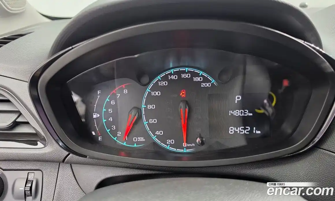 Chevrolet Spark 2016 1.0 гидро в Москве, фото 8