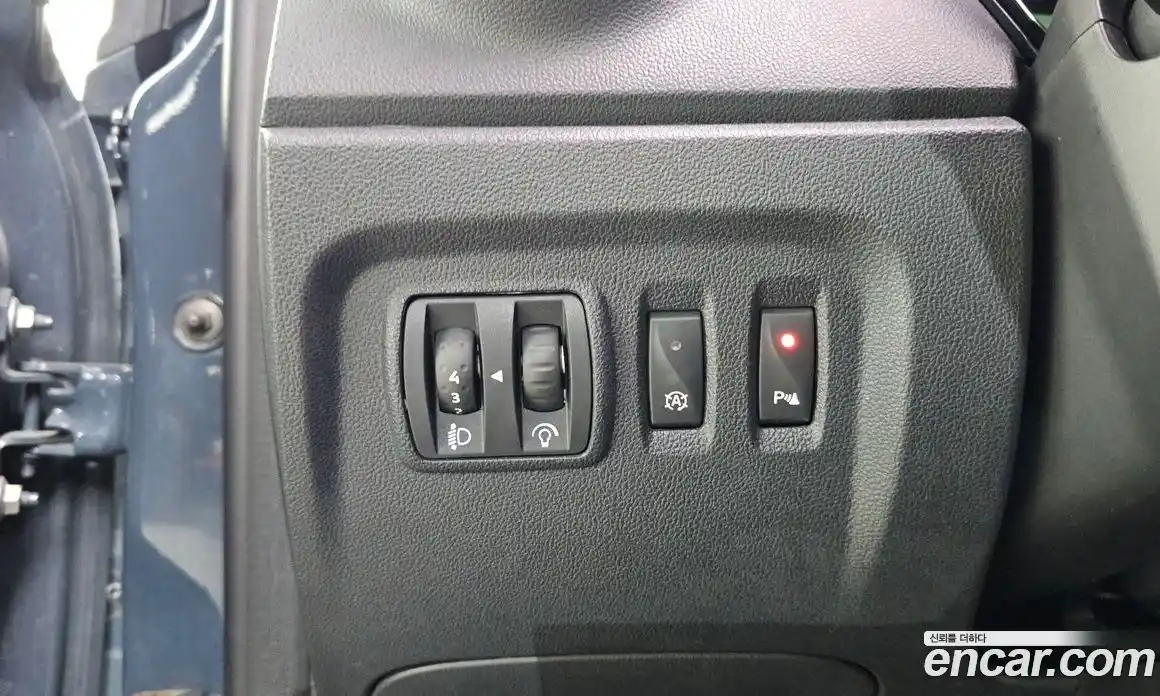 Renault QM3 2017 1.5 гидро в Москве № 1688324, фото 14