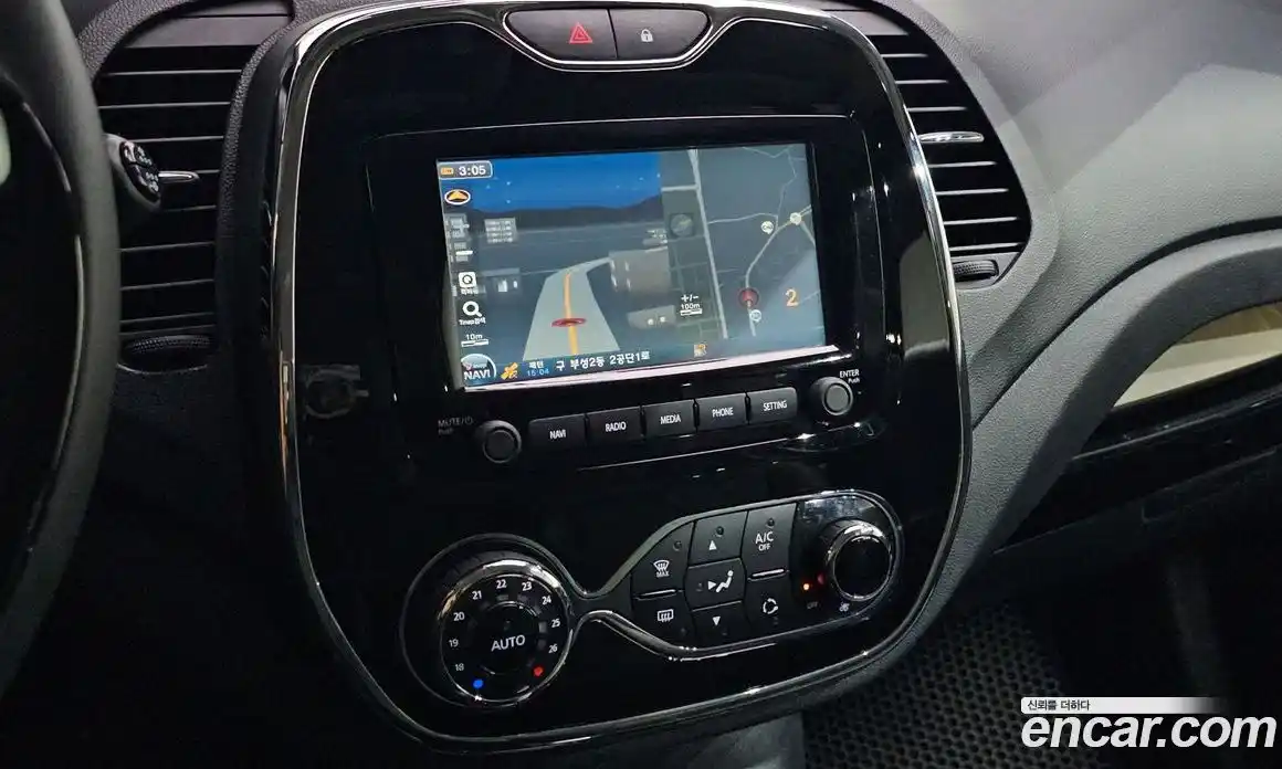 Renault QM3 2017 1.5 гидро в Москве № 1688324, фото 18