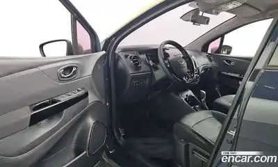 Renault QM3 2017 1.5 гидро в Москве № 1688324, миниатюра 10