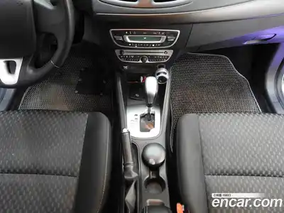 Renault SM3 2010 1.6 гидро в Москве № 1689191, миниатюра 8