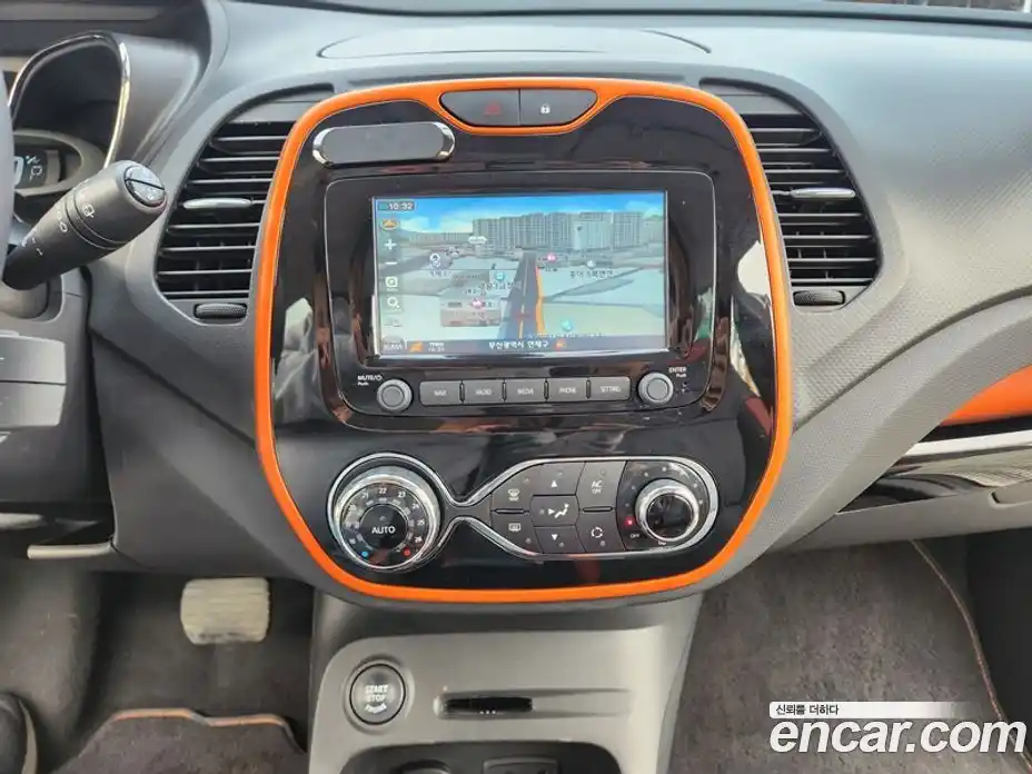 Renault QM3 2015 1.5 гидро в Москве № 1689203, фото 18