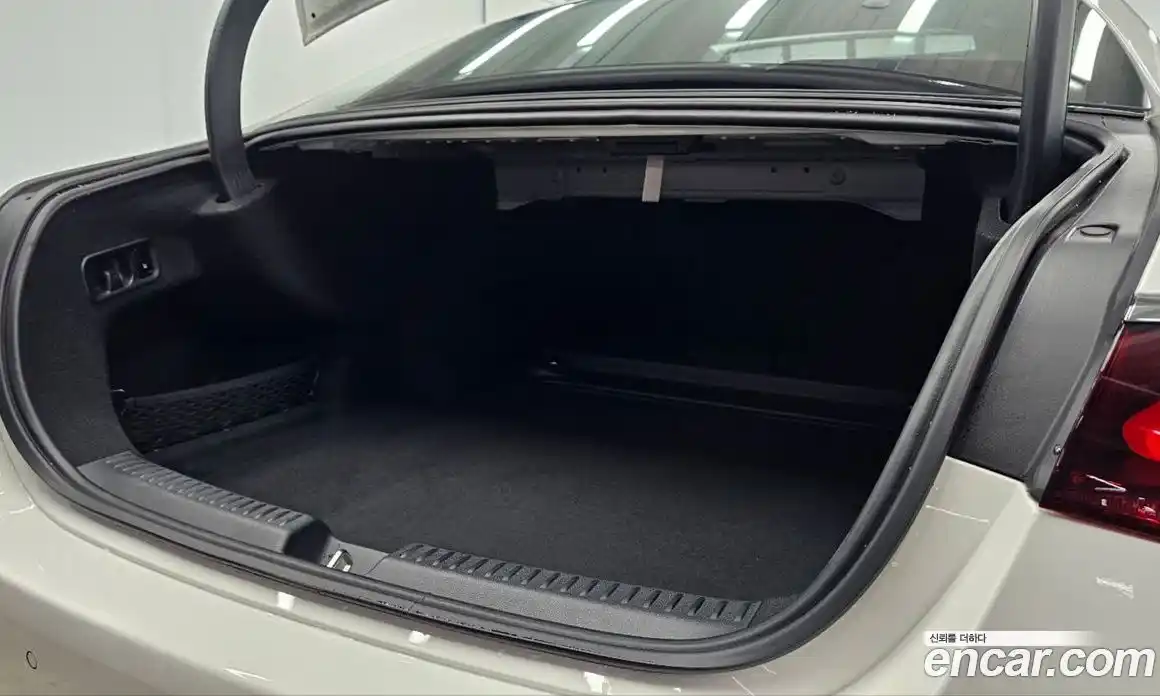 Mercedes-Benz E-Class 2024 3.0 гидро в Москве № 1689844, фото 11