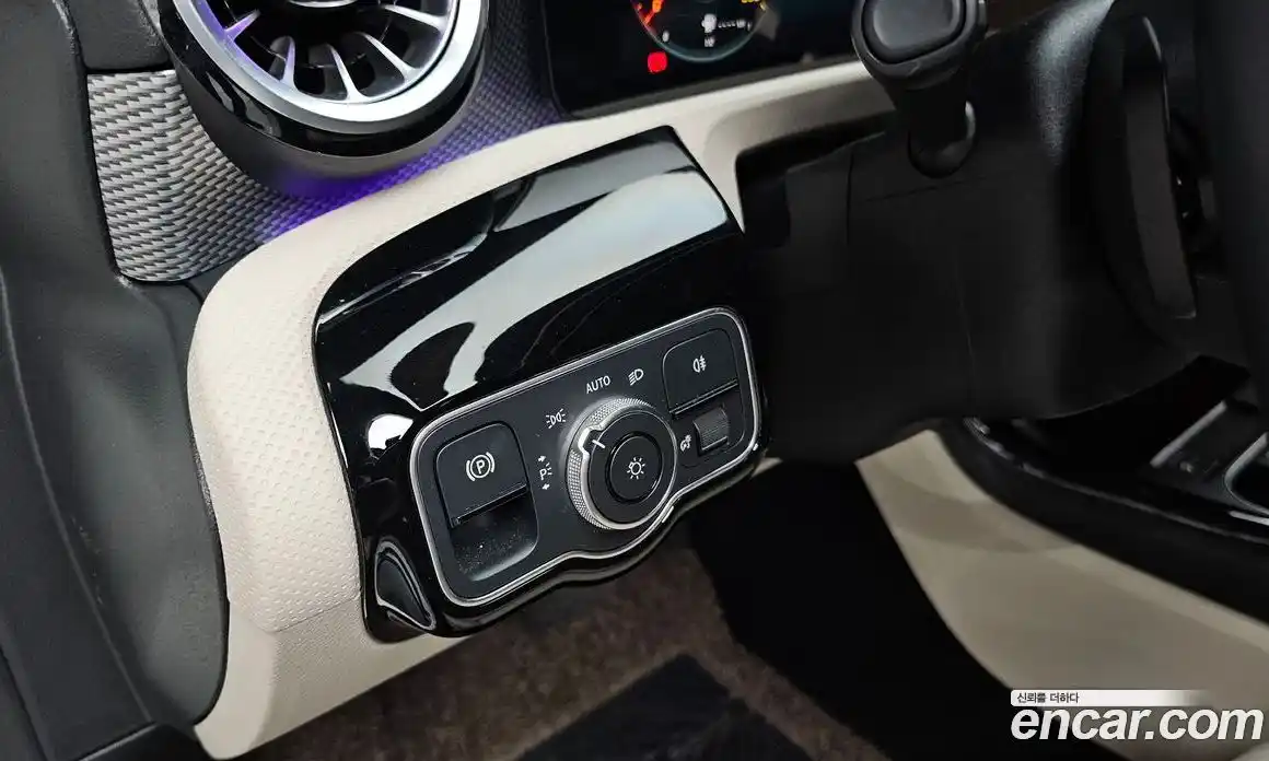 Mercedes-Benz A-Class 2022 2.0 гидро в Москве № 1689937, фото 18