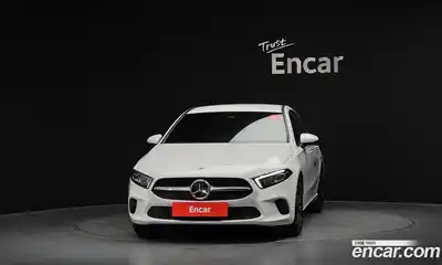 Mercedes-Benz A-Class 2022 2.0 гидро в Москве № 1689937, миниатюра 3