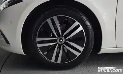 Mercedes-Benz A-Class 2022 2.0 гидро в Москве № 1689937, миниатюра 5