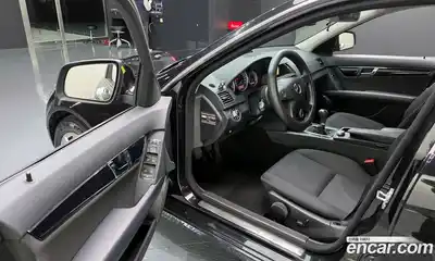 Mercedes-Benz C-Class 2008 1.8 механика в Москве № 1689954, миниатюра 10