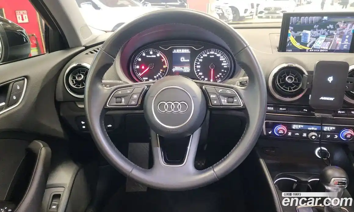 Audi A3 2018 2.0 гидро в Москве № 1690936, фото 19