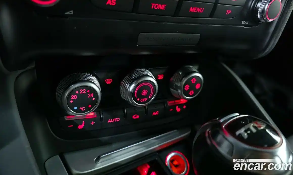 Audi TTS 2014 2.0 гидро в Москве № 1691025, фото 15
