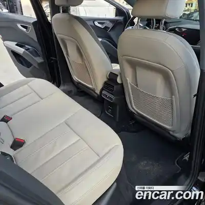 Audi Q4 e-tron 2022 0.2 гидро в Москве № 1691374, миниатюра 12