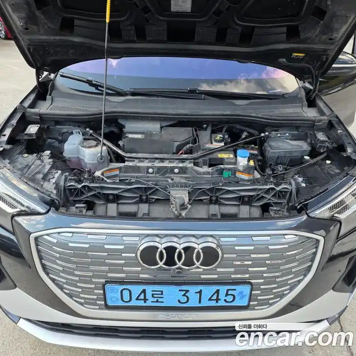 Audi Q4 e-tron 2022 0.2 гидро в Москве № 1691374, фото 19