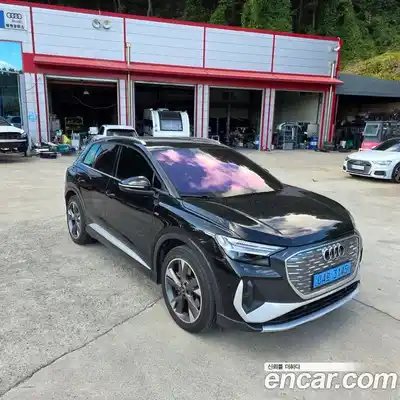 Audi Q4 e-tron 2022 0.2 гидро в Москве № 1691374, миниатюра 8