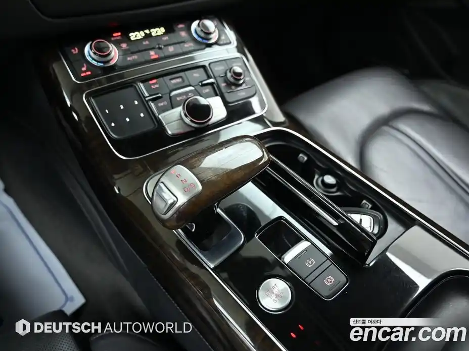 Audi A8 2015 4.1 гидро в Москве № 1691439, фото 9