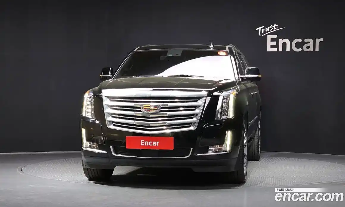 Cadillac Escalade 2017 6.2 гидро в Москве № 1692006, фото 3