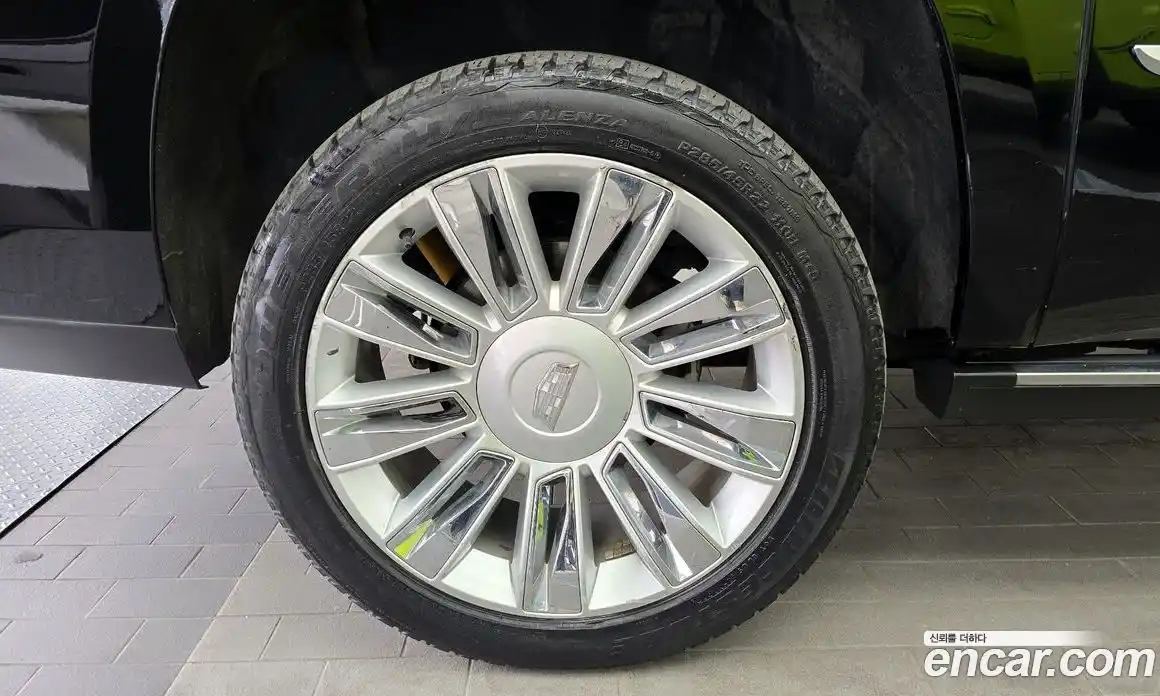 Cadillac Escalade 2017 6.2 гидро в Москве № 1692006, фото 5