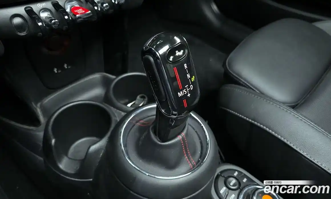 Mini Cooper 2020 2.0 гидро в Москве № 1692446, фото 9