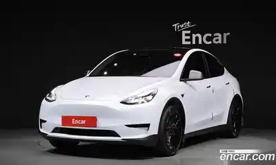 Tesla Model Y RWD