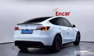 Tesla Model Y 2023 0.2 гидро в Москве № 1692749, миниатюра 2