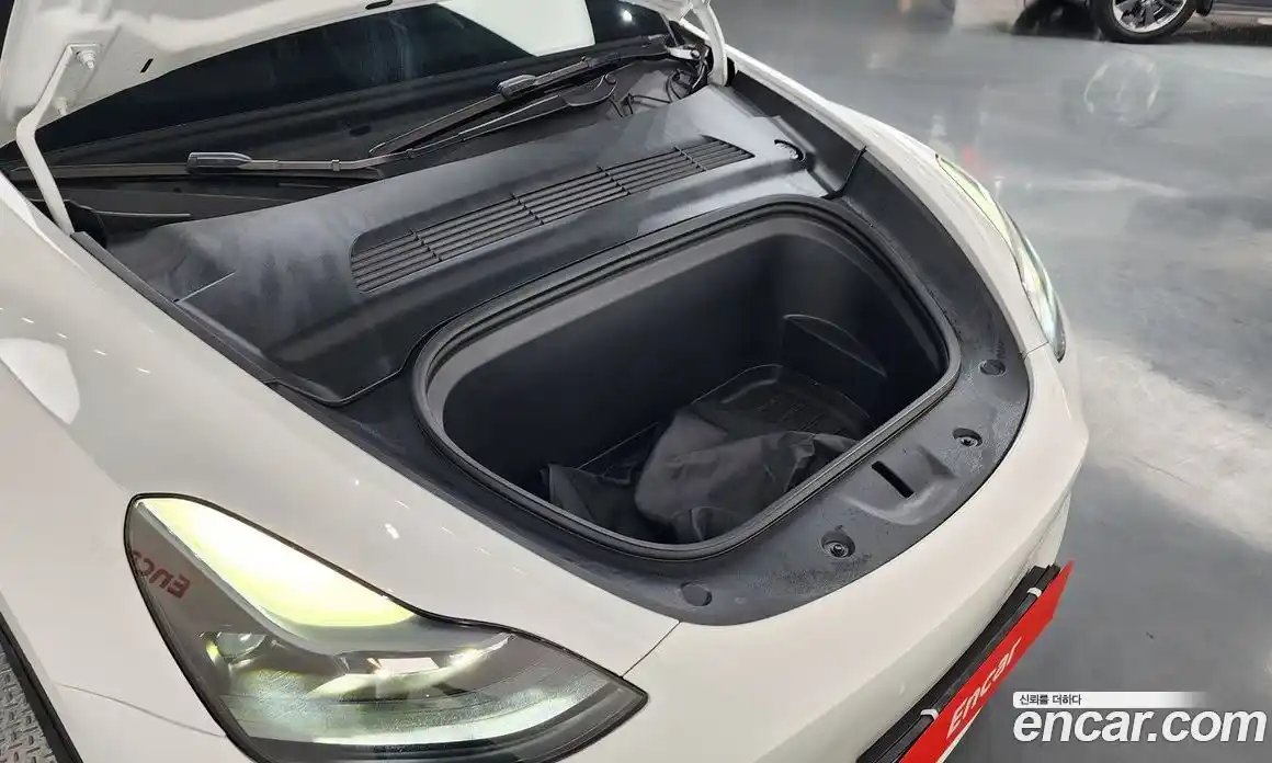 Tesla Model Y 2023 0.2 гидро в Москве № 1692749, фото 6