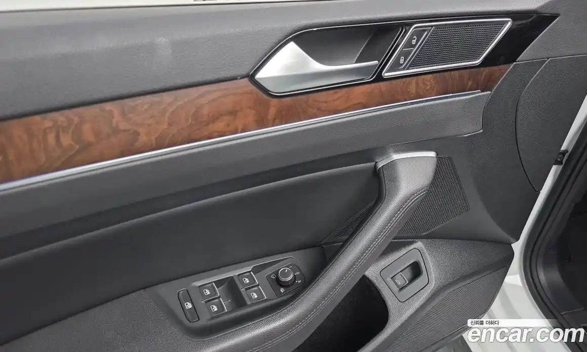 Volkswagen Passat 2018 2.0 гидро в Москве № 1693412, фото 14