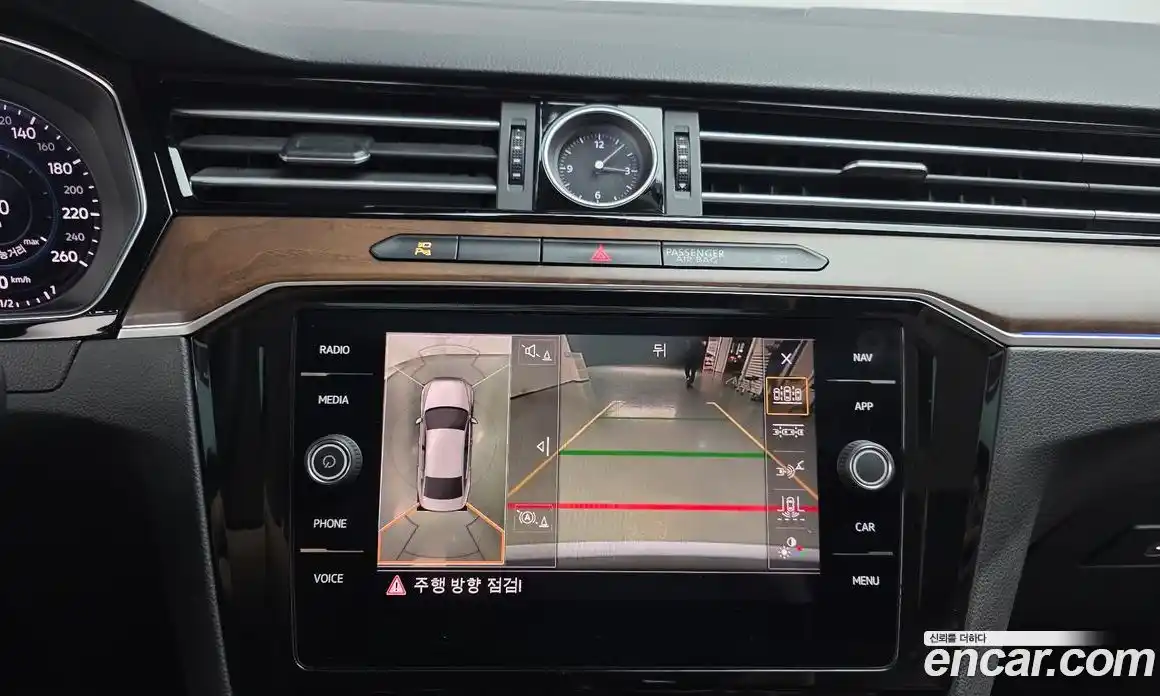 Volkswagen Passat 2018 2.0 гидро в Москве № 1693412, фото 16