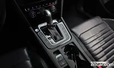 Volkswagen Passat 2018 2.0 гидро в Москве № 1693412, миниатюра 9