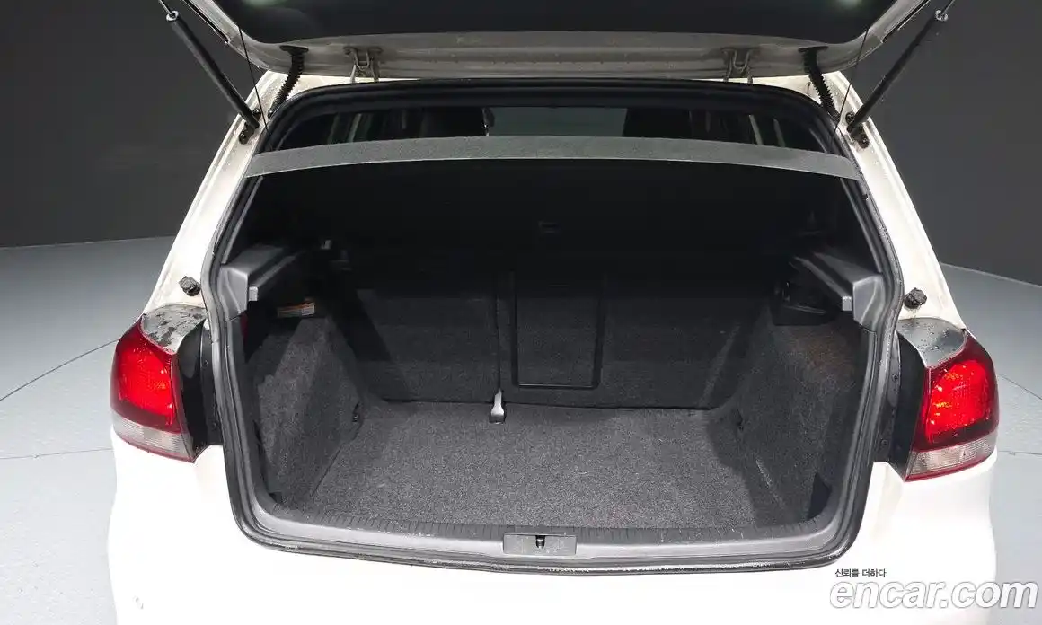 Volkswagen Golf 2010 2.0 гидро в Москве № 1693500, фото 20
