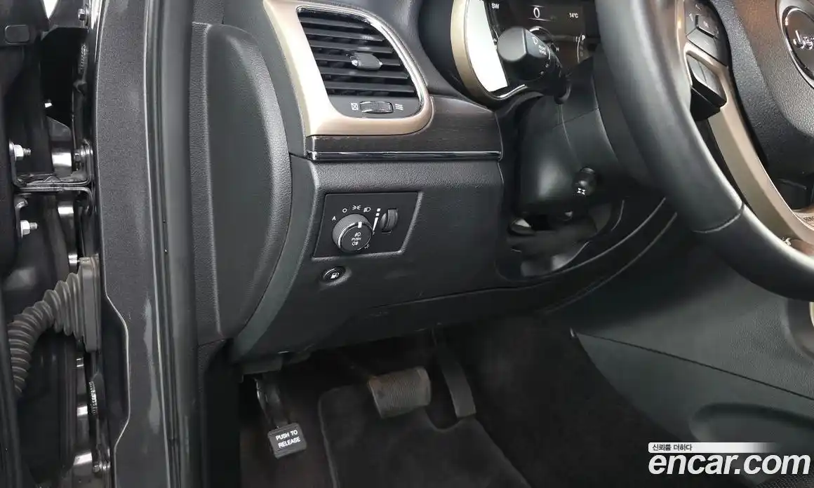 Jeep Cherokee 2017 3.6 гидро в Москве № 1693851, фото 13
