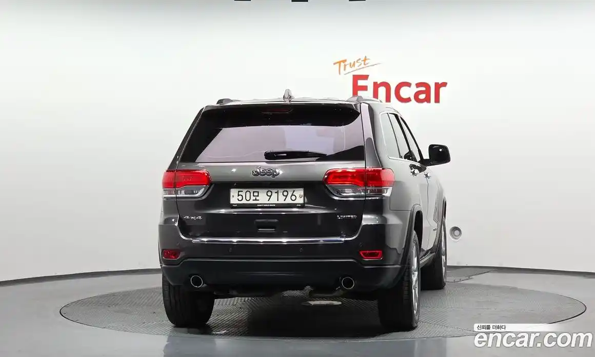 Jeep Cherokee 2017 3.6 гидро в Москве № 1693851, фото 4