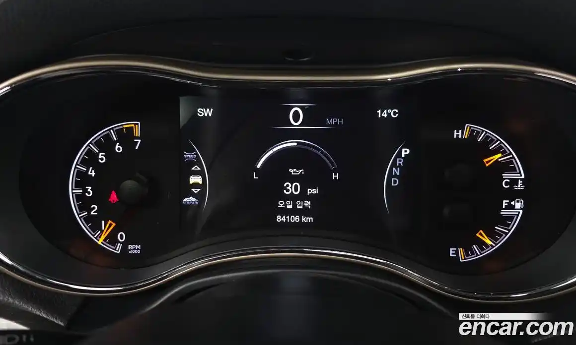 Jeep Cherokee 2017 3.6 гидро в Москве № 1693851, фото 8