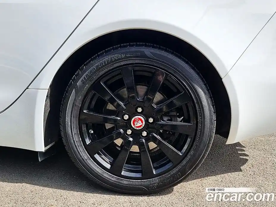 Jaguar XE 2015 2.0 гидро в Москве № 1698845, фото 20