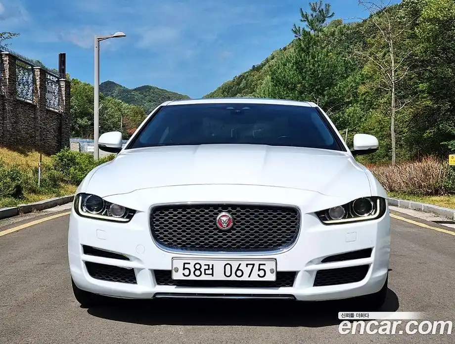 Jaguar XE 2015 2.0 гидро в Москве № 1698845, фото 4