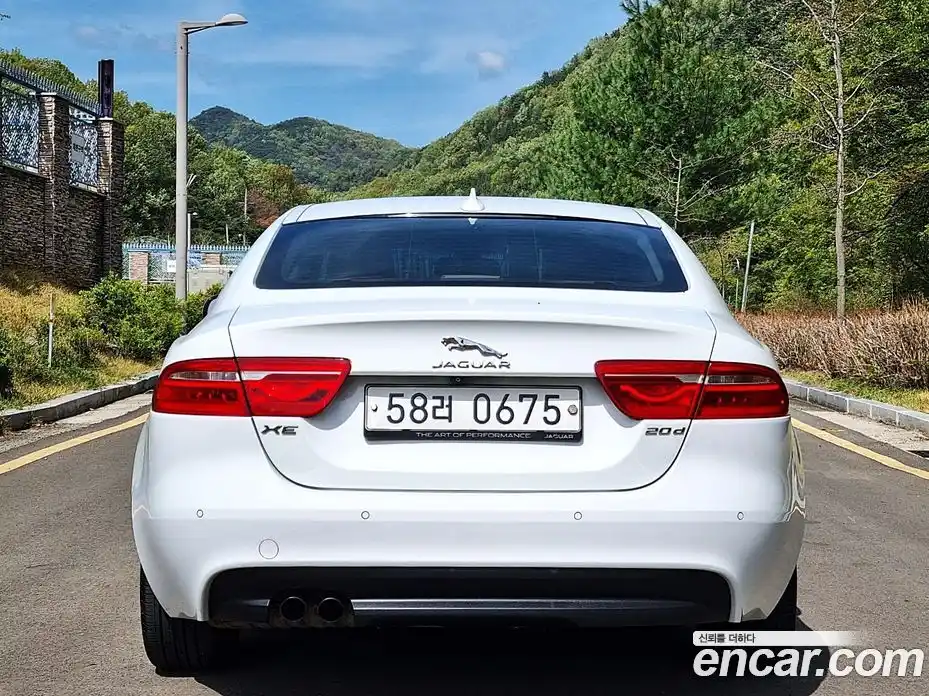 Jaguar XE 2015 2.0 гидро в Москве № 1698845, фото 5