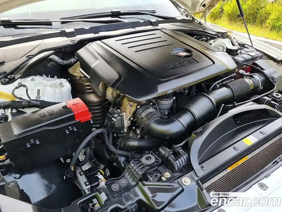 Jaguar XE 2015 2.0 гидро в Москве № 1698845, фото 6