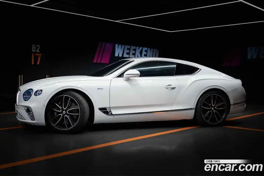 Bentley Continental 2023 4.0 гидро, фото 3
