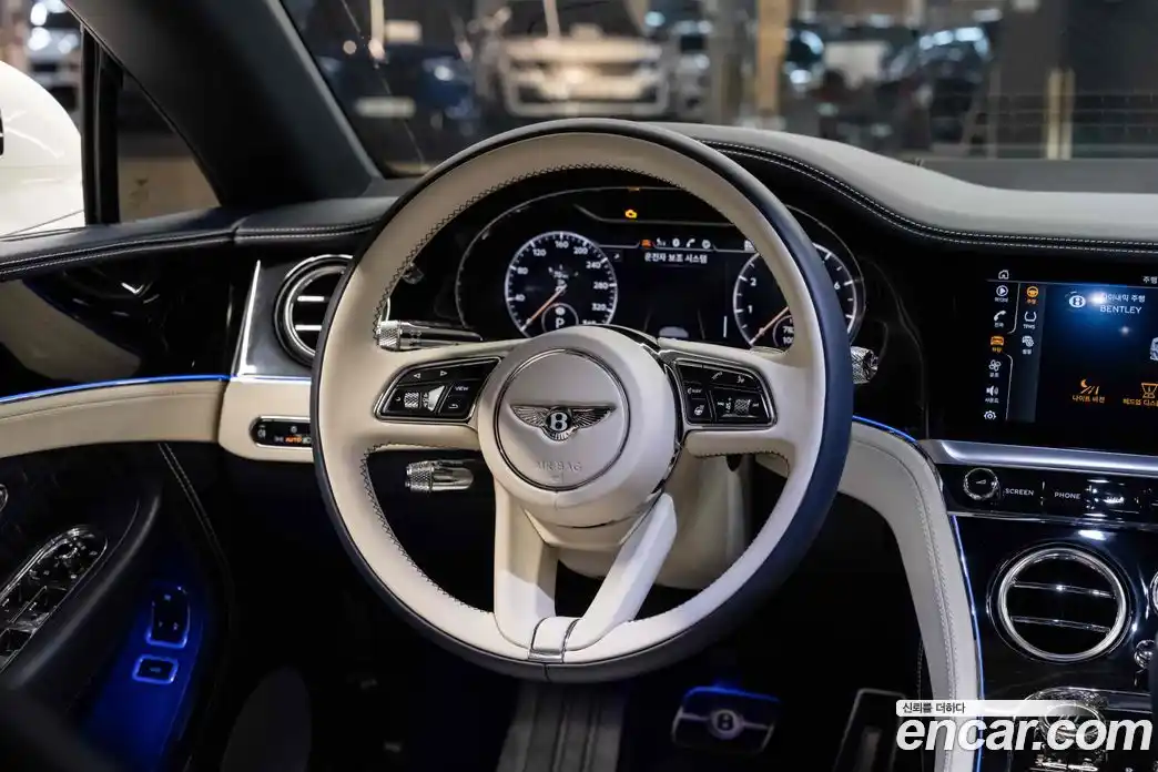 Bentley Continental 2023 4.0 гидро, фото 8