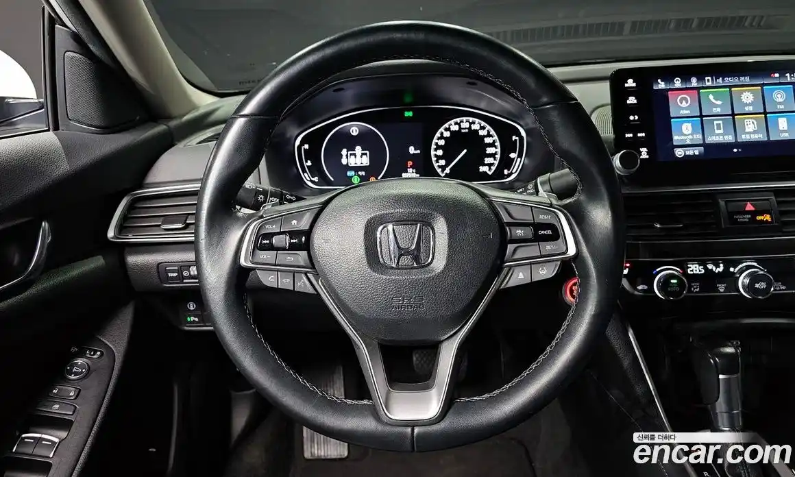 Honda Accord 2021 1.5 гидро в Москве № 170479, фото 13