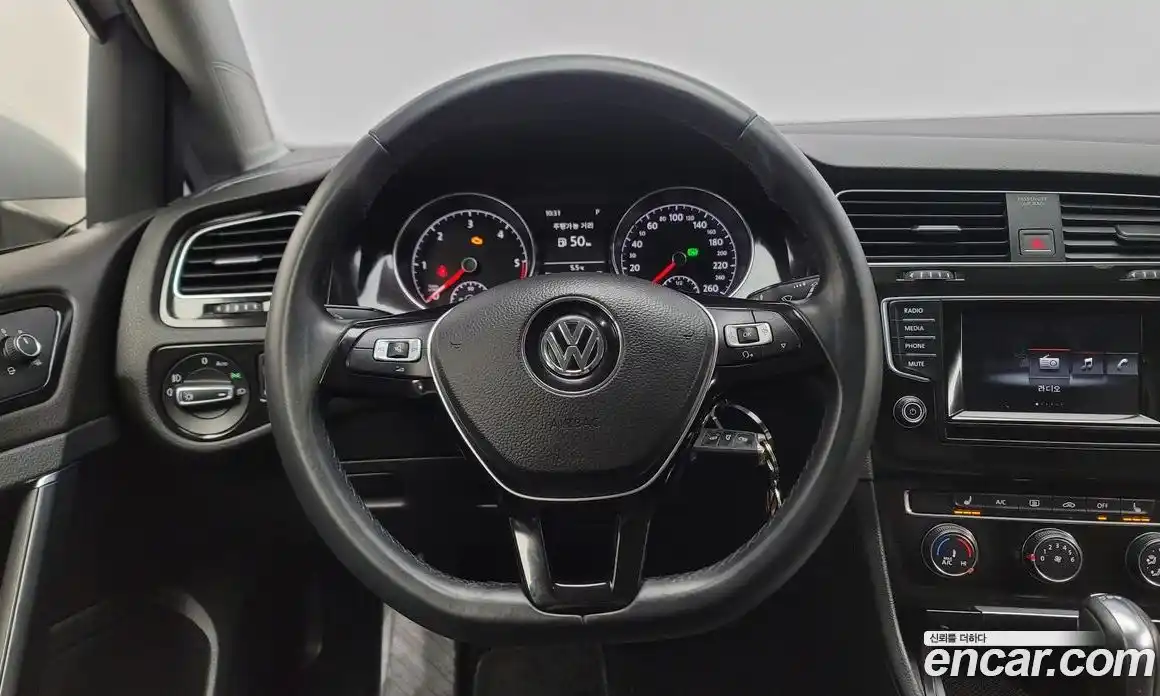 Volkswagen Golf 2014 1.6 гидро в Москве № 199113, фото 13