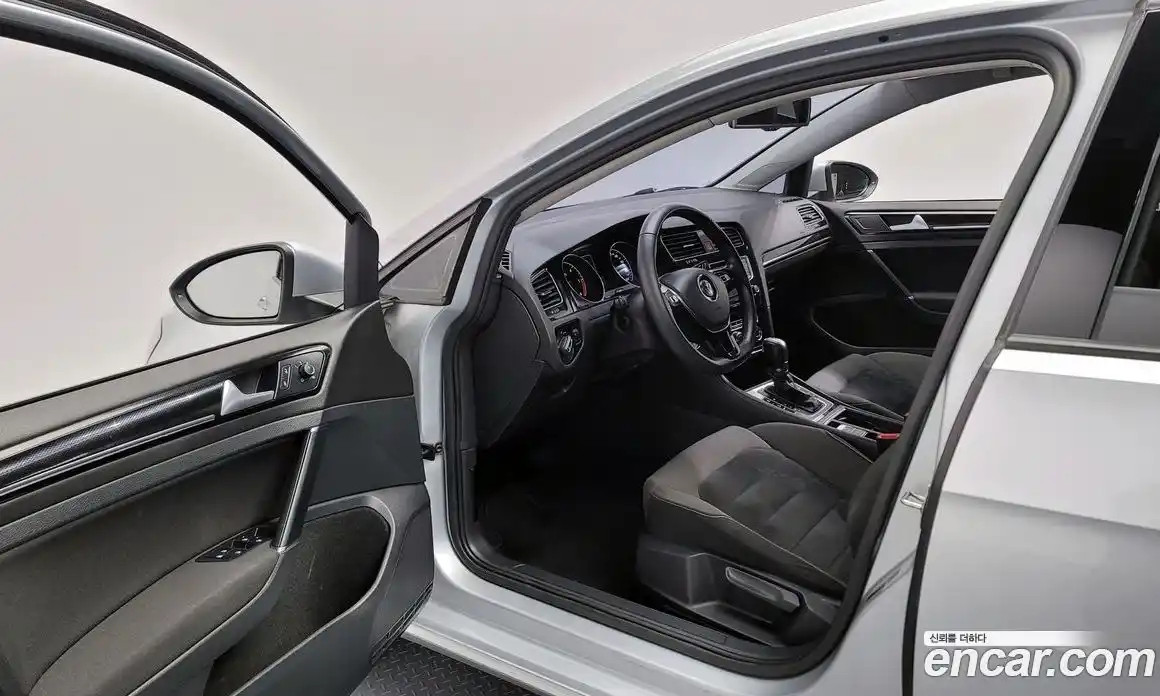 Volkswagen Golf 2014 1.6 гидро в Москве № 199113, фото 10
