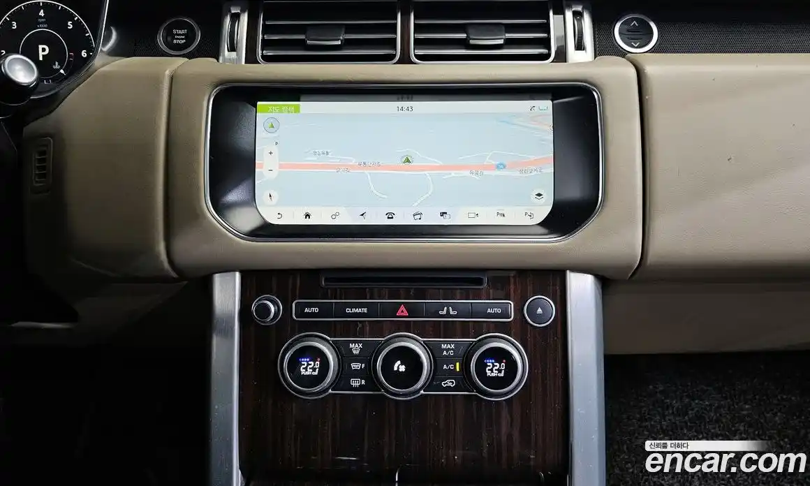 Land Rover Range-Rover 2017 4.4 гидро в Москве № 213485, фото 14