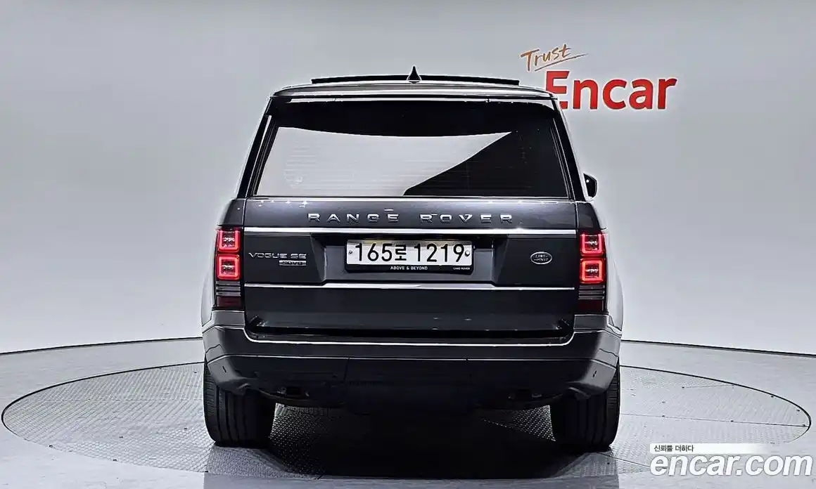Land Rover Range-Rover 2017 4.4 гидро в Москве № 213485, фото 4