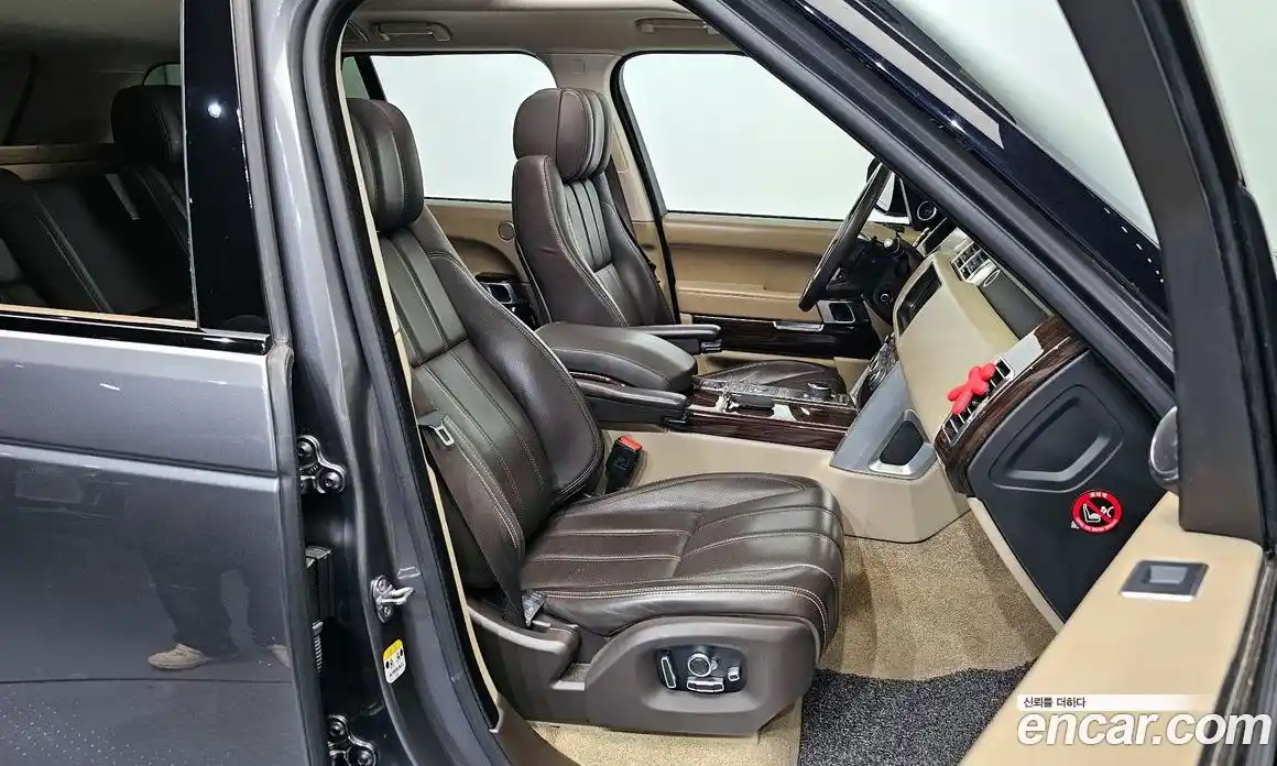 Land Rover Range-Rover 2017 4.4 гидро в Москве № 213485, фото 10