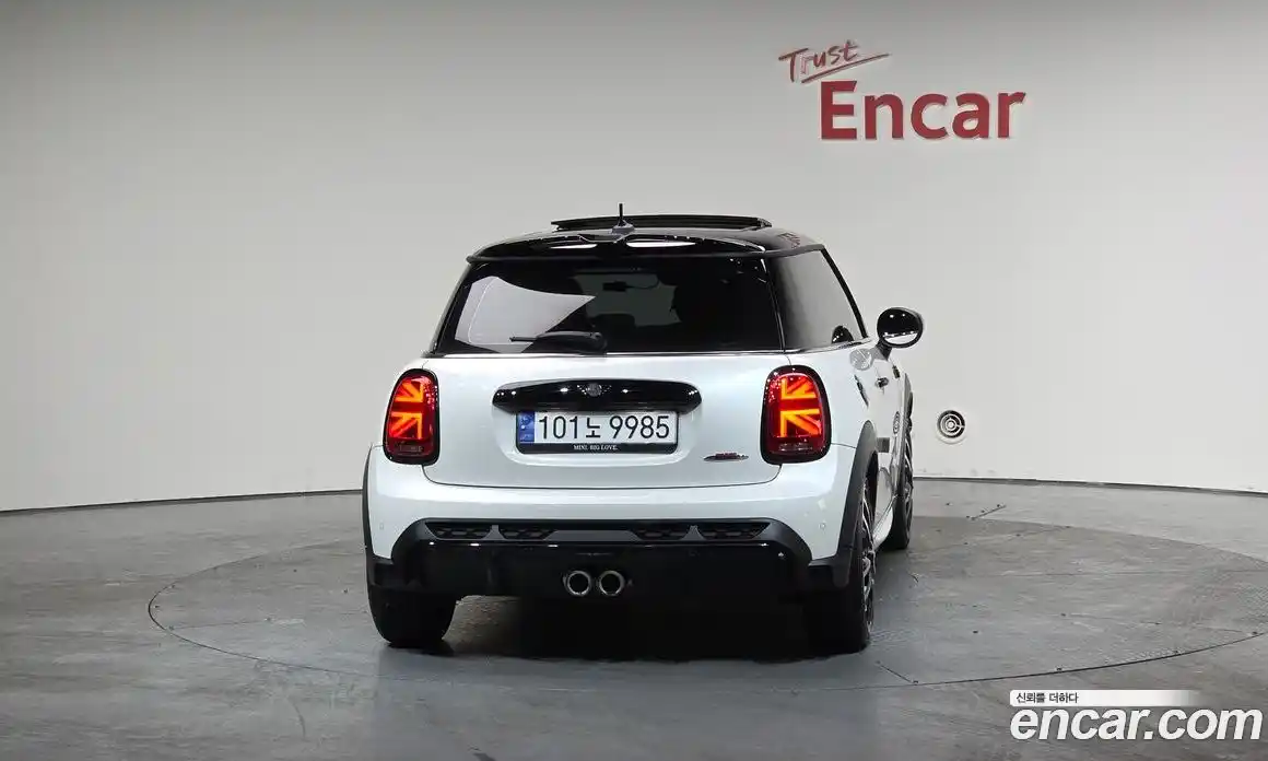Mini Cooper 2024 2.0 гидро в Москве № 214048, фото 4