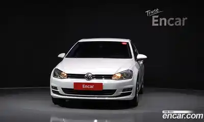 Volkswagen Golf 2015 1.6 гидро в Москве № 215154, миниатюра 3