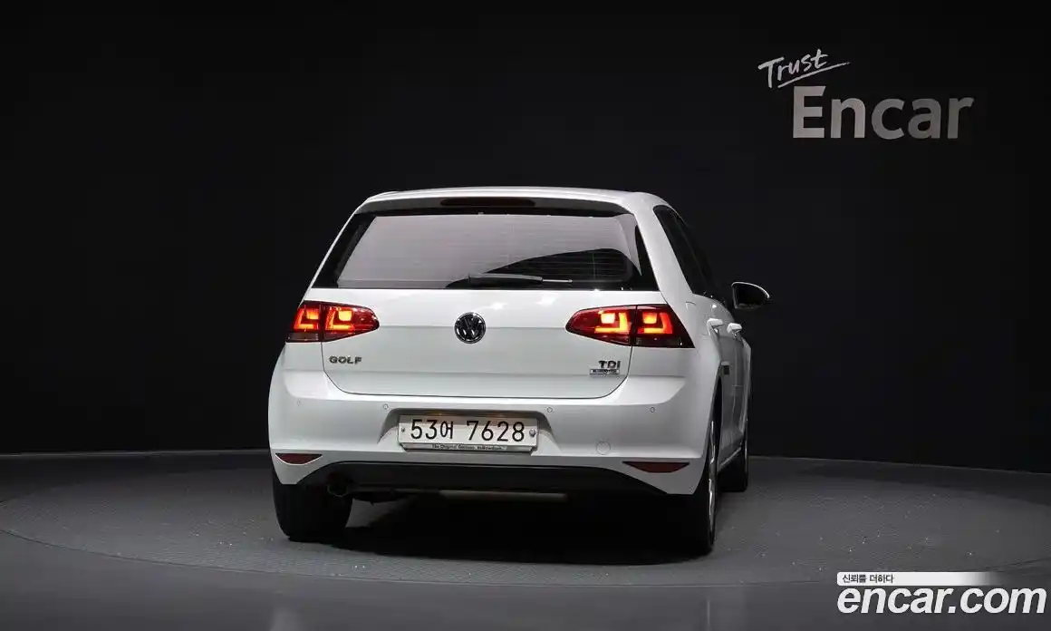 Volkswagen Golf 2015 1.6 гидро в Москве № 215154, фото 4