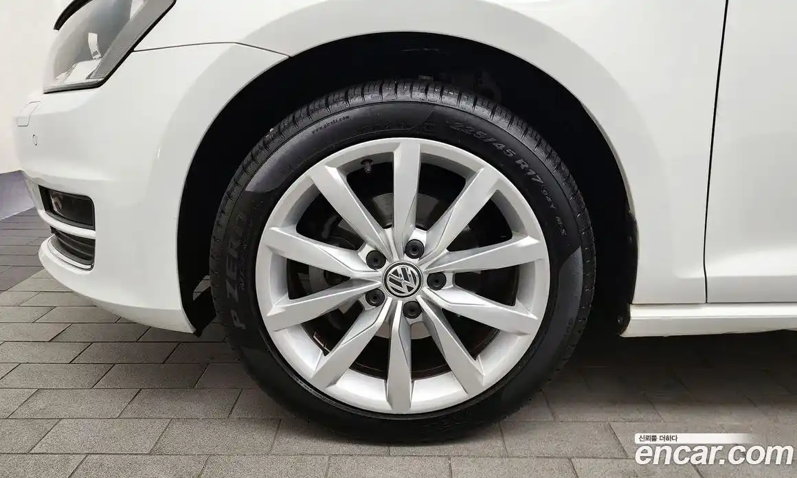 Volkswagen Golf 2015 1.6 гидро в Москве № 215154, фото 5