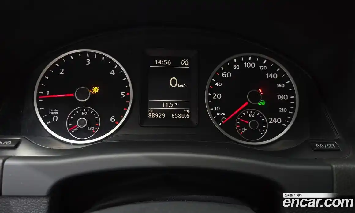 Volkswagen Tiguan 2015 2.0 гидро в Москве № 215192, фото 8